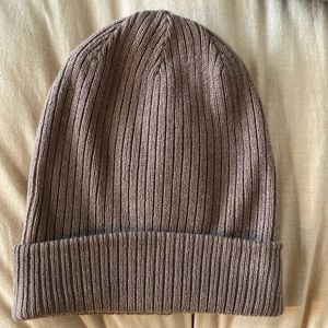 Main character toque from Aritzia